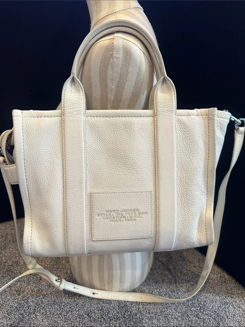 Marc Jacobs Pebbled Leather Tote in Off-White - Picture 3 of 12